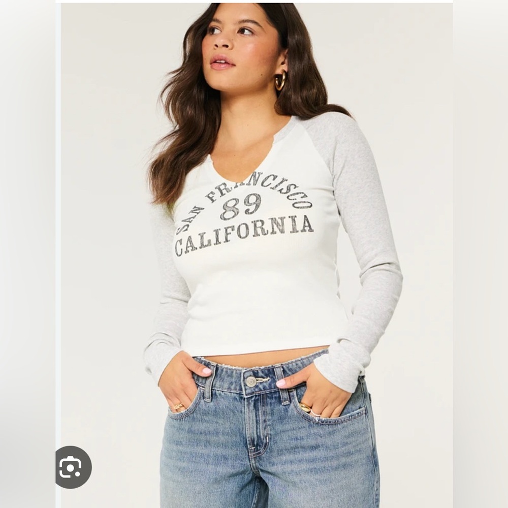 Hollister San Francisco Graphic Notch Neck Baby Tee